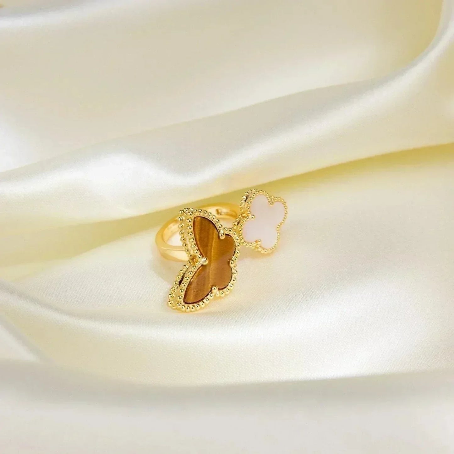 [✨ROSE✨]LUCKY BETWEEN THE FINGER RING