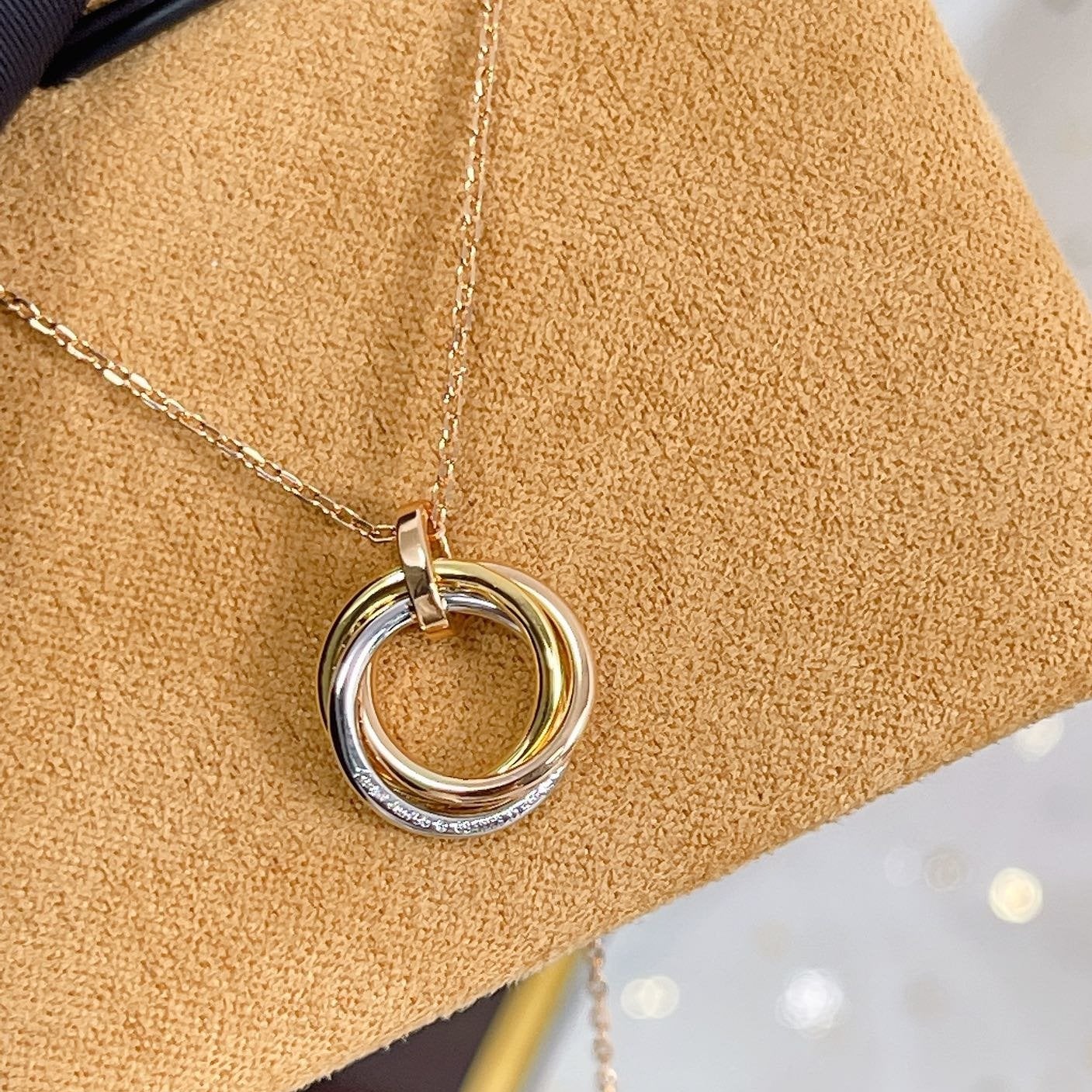 [✨ROSE✨]TRINITY NECKLACE SILVER GOLD PINK GOLD DIAMONDS