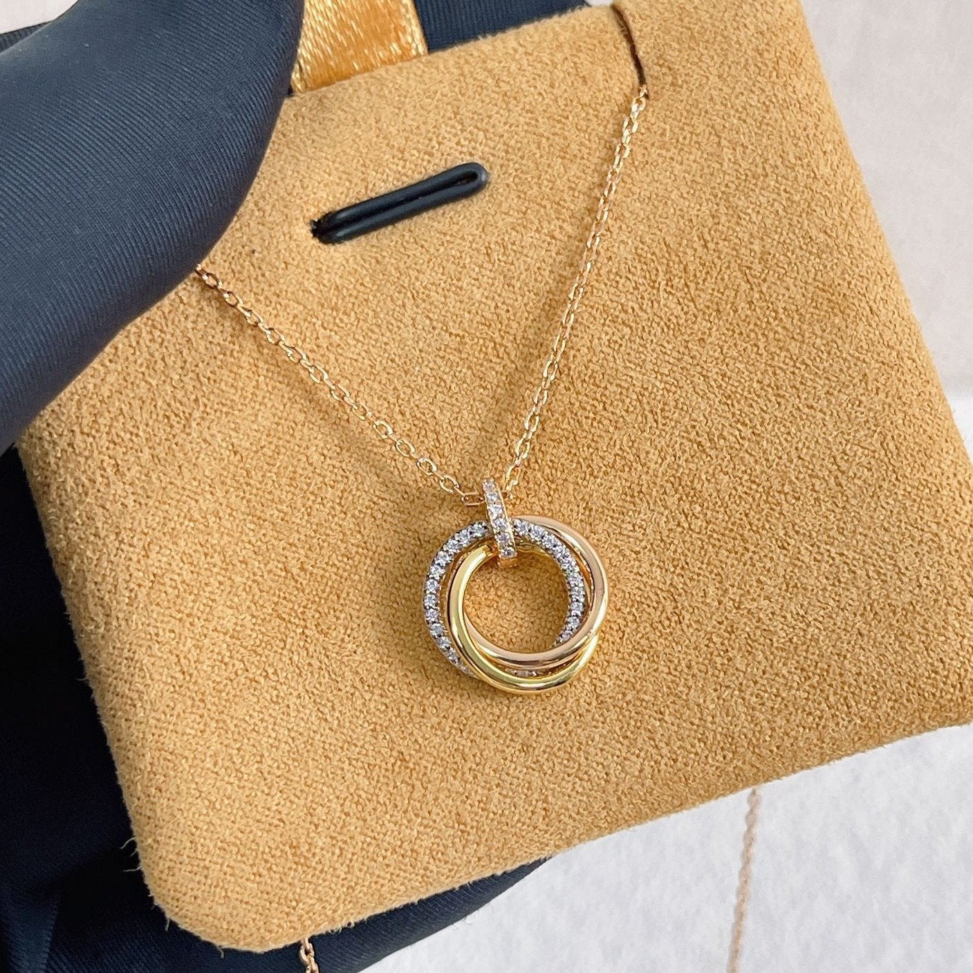 [✨ROSE✨]TRINITY NECKLACE SILVER GOLD PINK GOLD DIAMONDS
