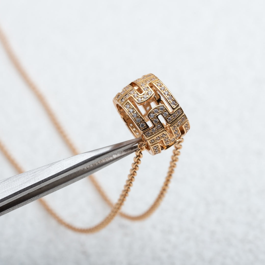 [✨ROSE✨]PARENTESI NECKLACE PINK GOLD DIAMOND