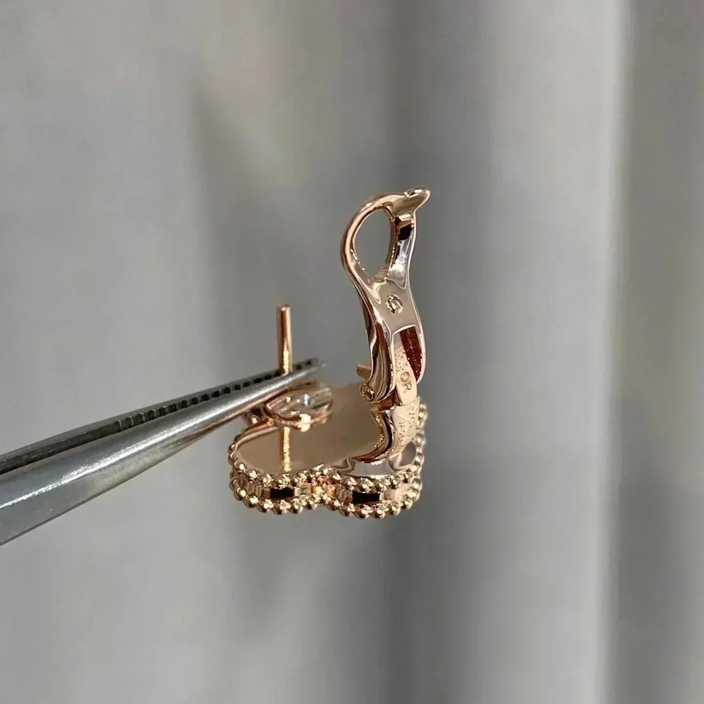[✨ROSE✨]CLOVER MEDIUM 1 MOTIFS  PINK MOP DIAMOND EARRINGS