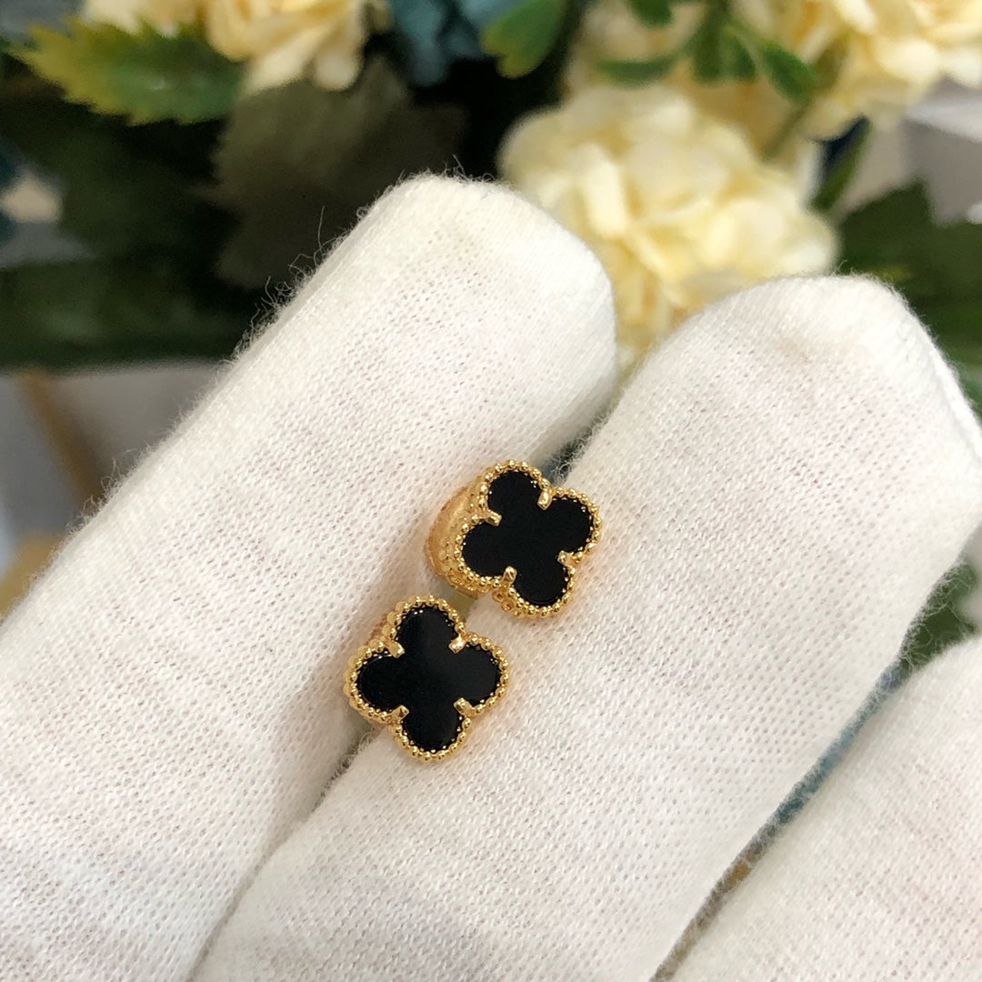 [✨ROSE✨]CLOVER MINI GOLD EARRINGS