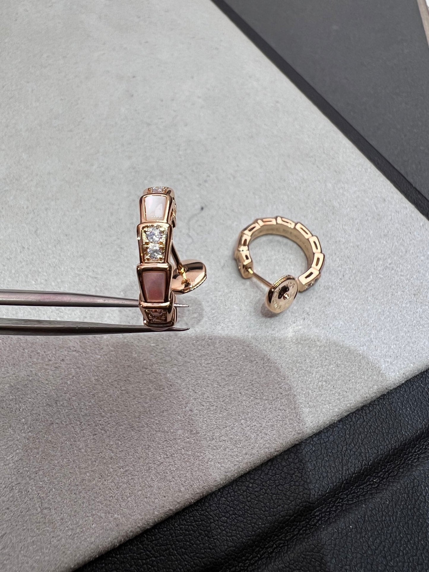 [✨ROSE✨]SERPENTI MOP PINK GOLD EARRINGS