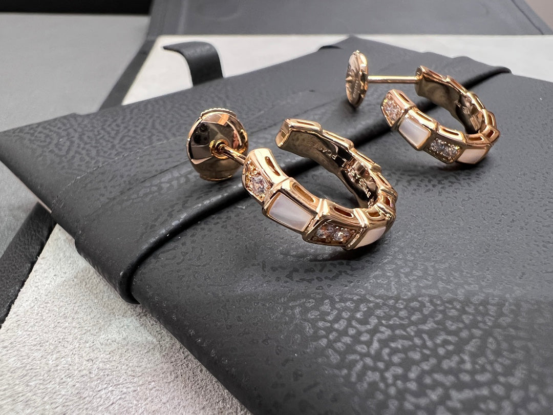 [✨ROSE✨]SERPENTI MOP PINK GOLD EARRINGS