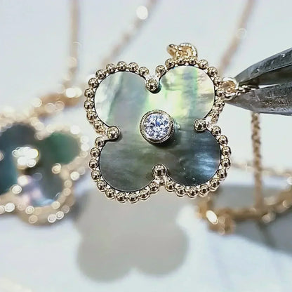 [✨ROSE✨]CLOVER 15MM DIAMOND AND MOTHER-OF-GREY NECKLACE