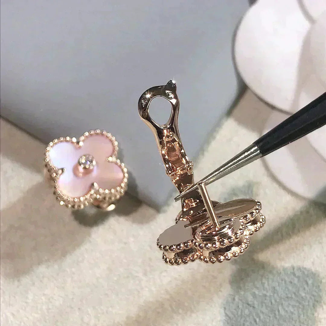 [✨ROSE✨]CLOVER MEDIUM 1 MOTIFS  PINK MOP DIAMOND EARRINGS