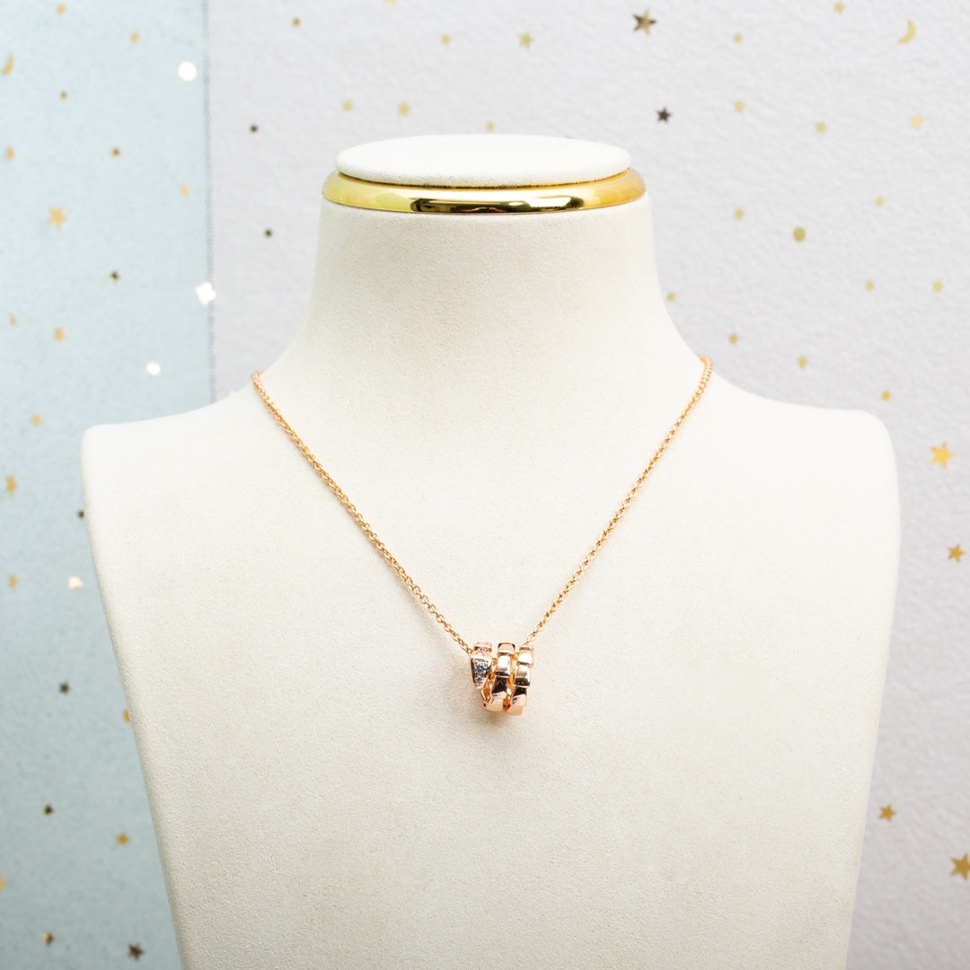 [✨ROSE✨]SERPENTI PINK GOLD NECKLACE DIAMOND