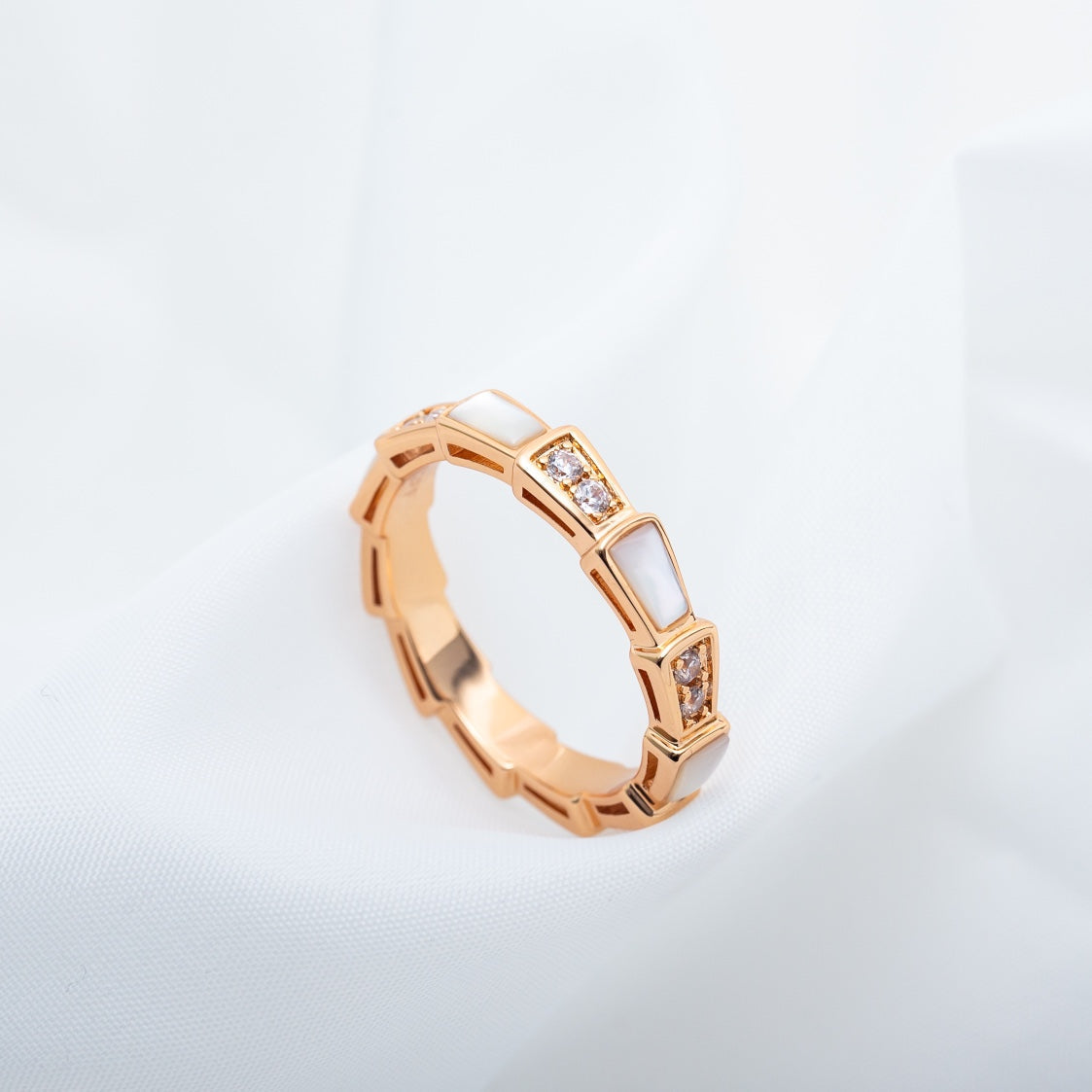 [✨ROSE✨]SERPENTI RING PINK GOLD DIAMOND MOP 3MM