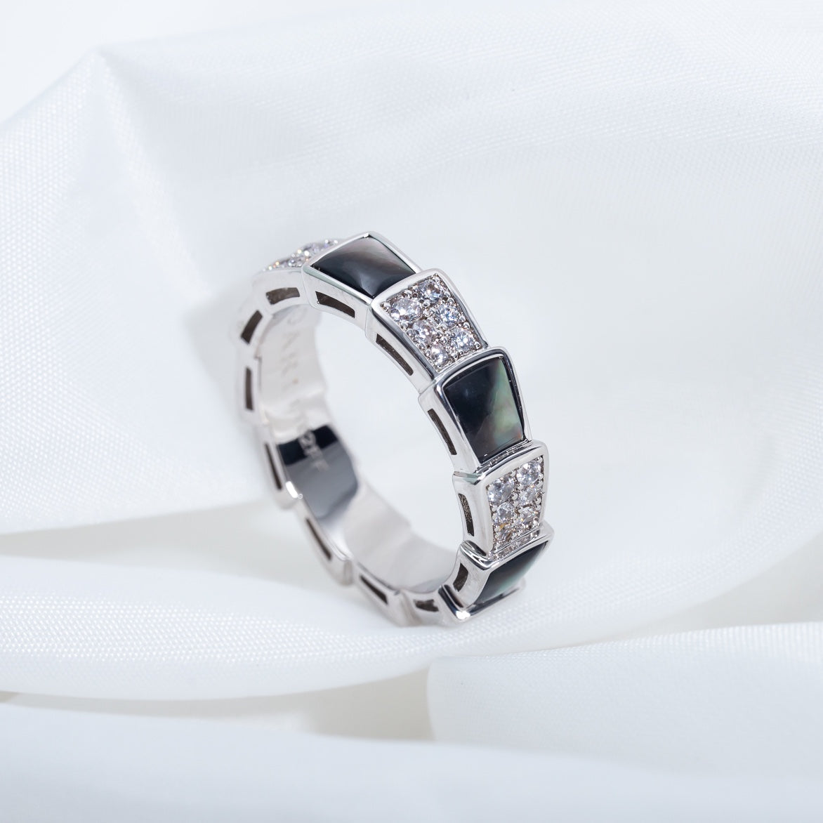 [✨ROSE✨]SERPENTI RING SILVER DIAMOND BLACK MOP 4MM