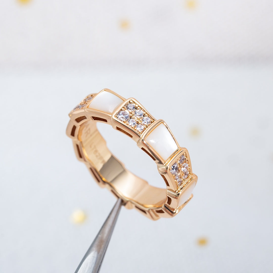 [✨ROSE✨]SERPENTI RING PINK GOLD MOP DIAMOND PAVED 4MM