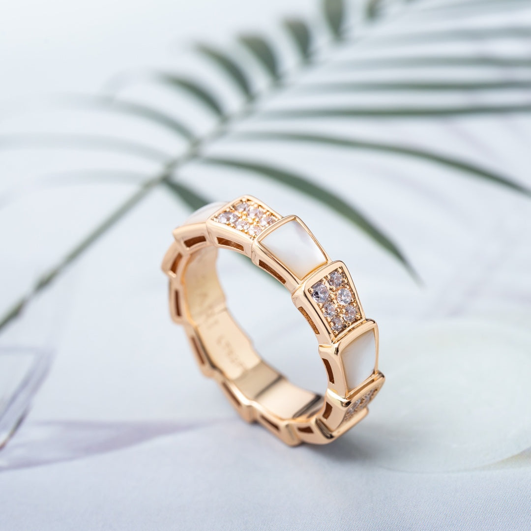 [✨ROSE✨]SERPENTI RING PINK GOLD MOP DIAMOND PAVED 4MM