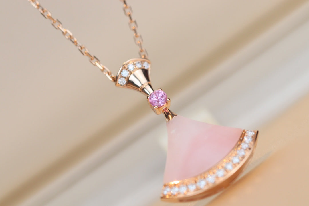 [✨ROSE✨]DREAM NECKLACE PINK MOP DIAMOND
