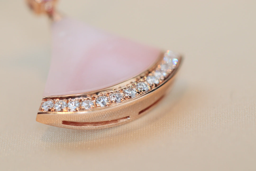 [✨ROSE✨]DREAM NECKLACE PINK MOP DIAMOND