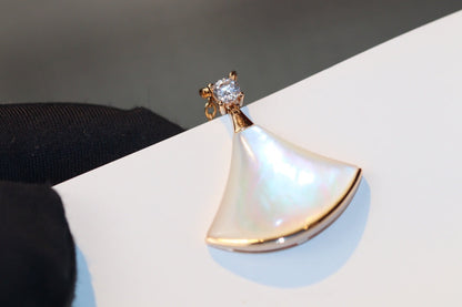 [✨ROSE✨]DREAM NECKLACE WHITE MOP PINK GOLD 1 DIAMOND