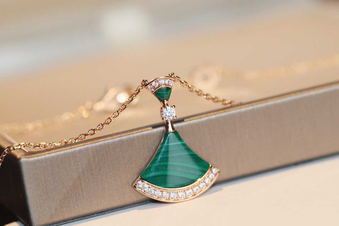 [✨ROSE✨]DREAM NECKLACE MALACHITE DIAMOND