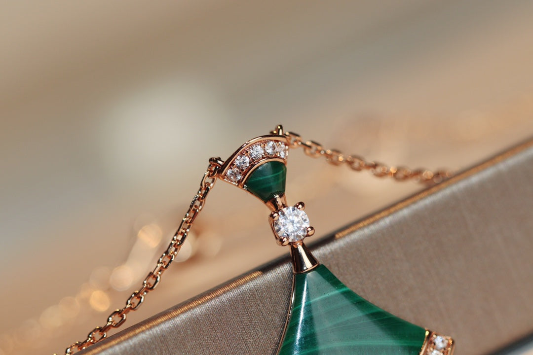 [✨ROSE✨]DREAM NECKLACE MALACHITE DIAMOND