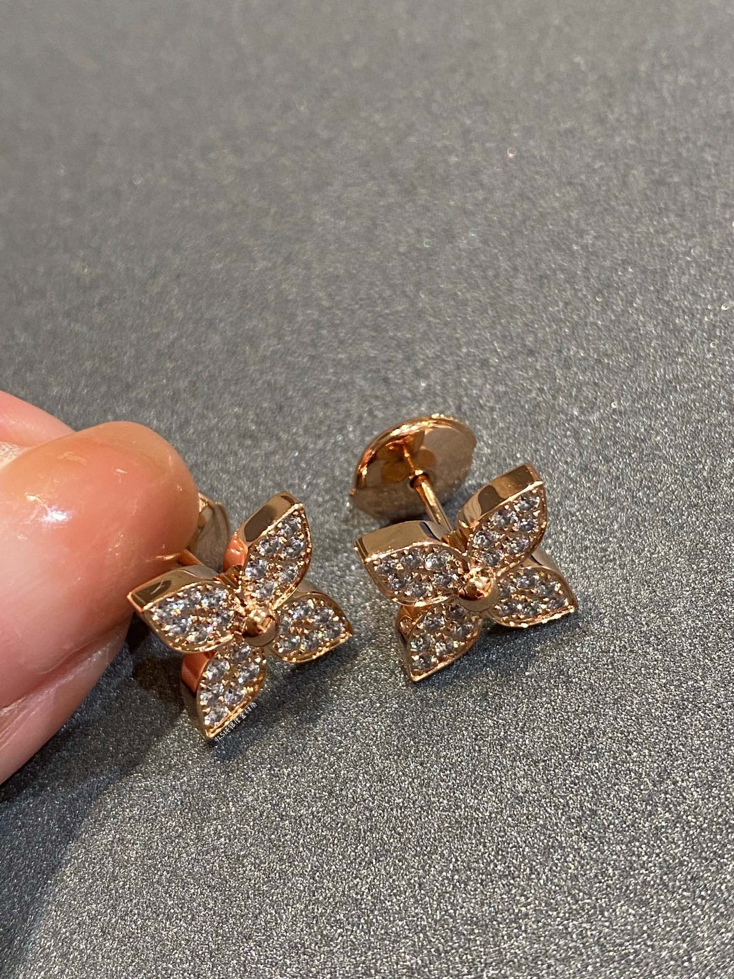 [✨ROSE✨]STAR DIAMOND EARRINGS