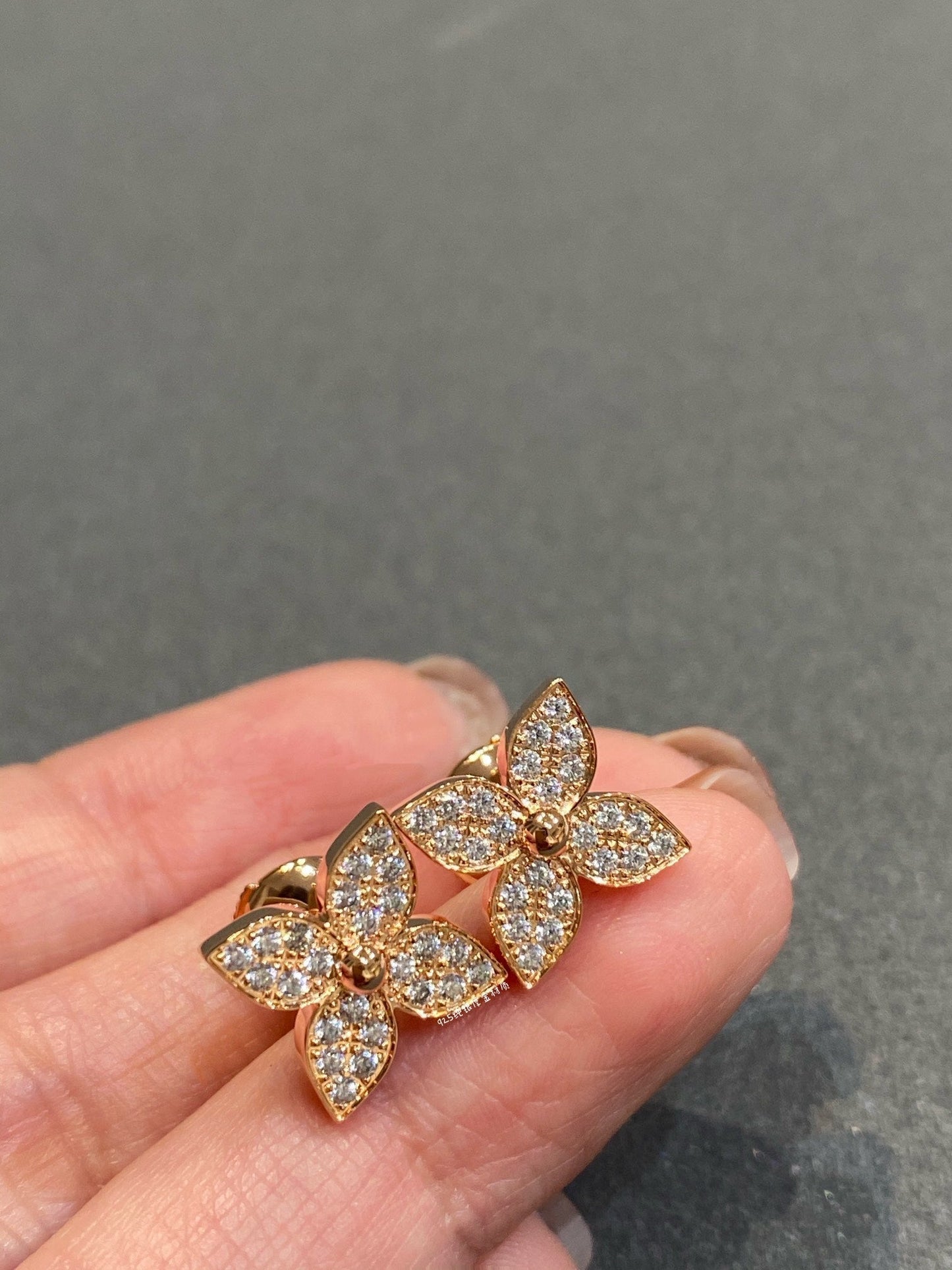 [✨ROSE✨]STAR DIAMOND EARRINGS
