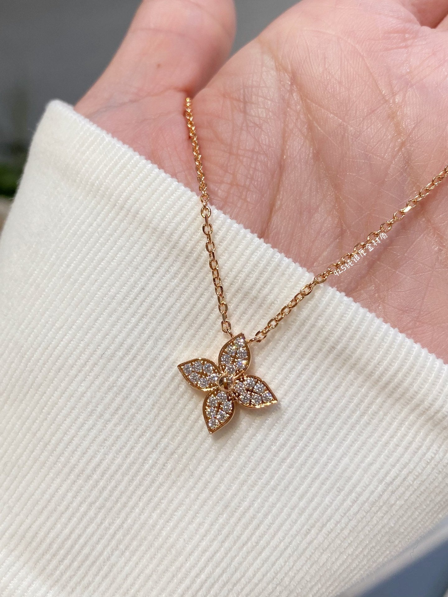 [✨ROSE✨]STAR DIAMOND NECKALCE