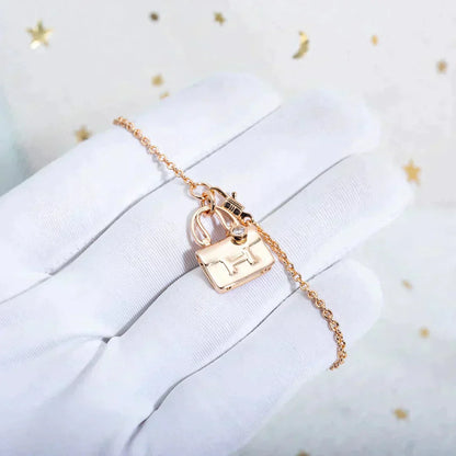 [✨ROSE✨]AMULETTE PEDANT ROSE GOLD NECKLACE