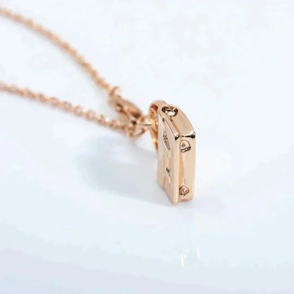 [✨ROSE✨]AMULETTE PEDANT ROSE GOLD NECKLACE