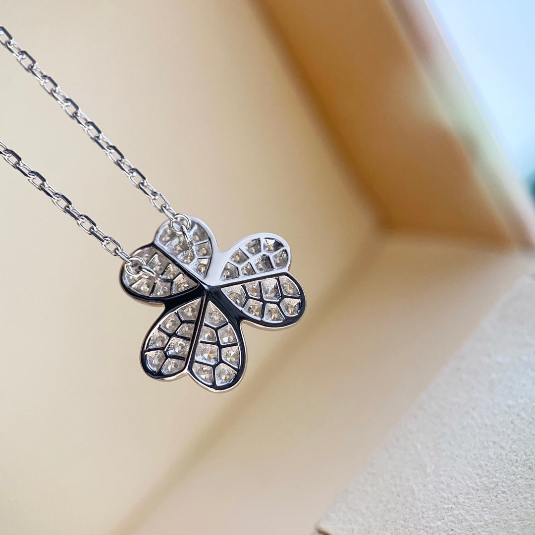 [✨ROSE✨]CLOVER DIAMOND NECKLACE SILVER