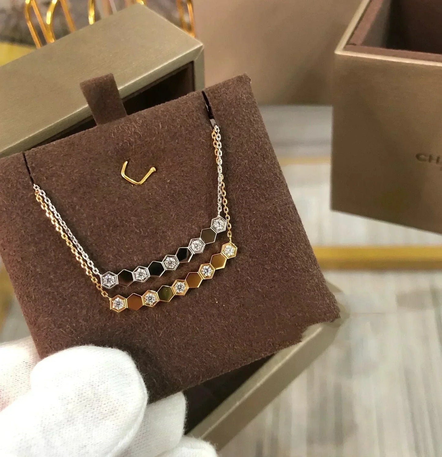 [✨ROSE✨]BEE LOVE NECKLACE DIAMOND