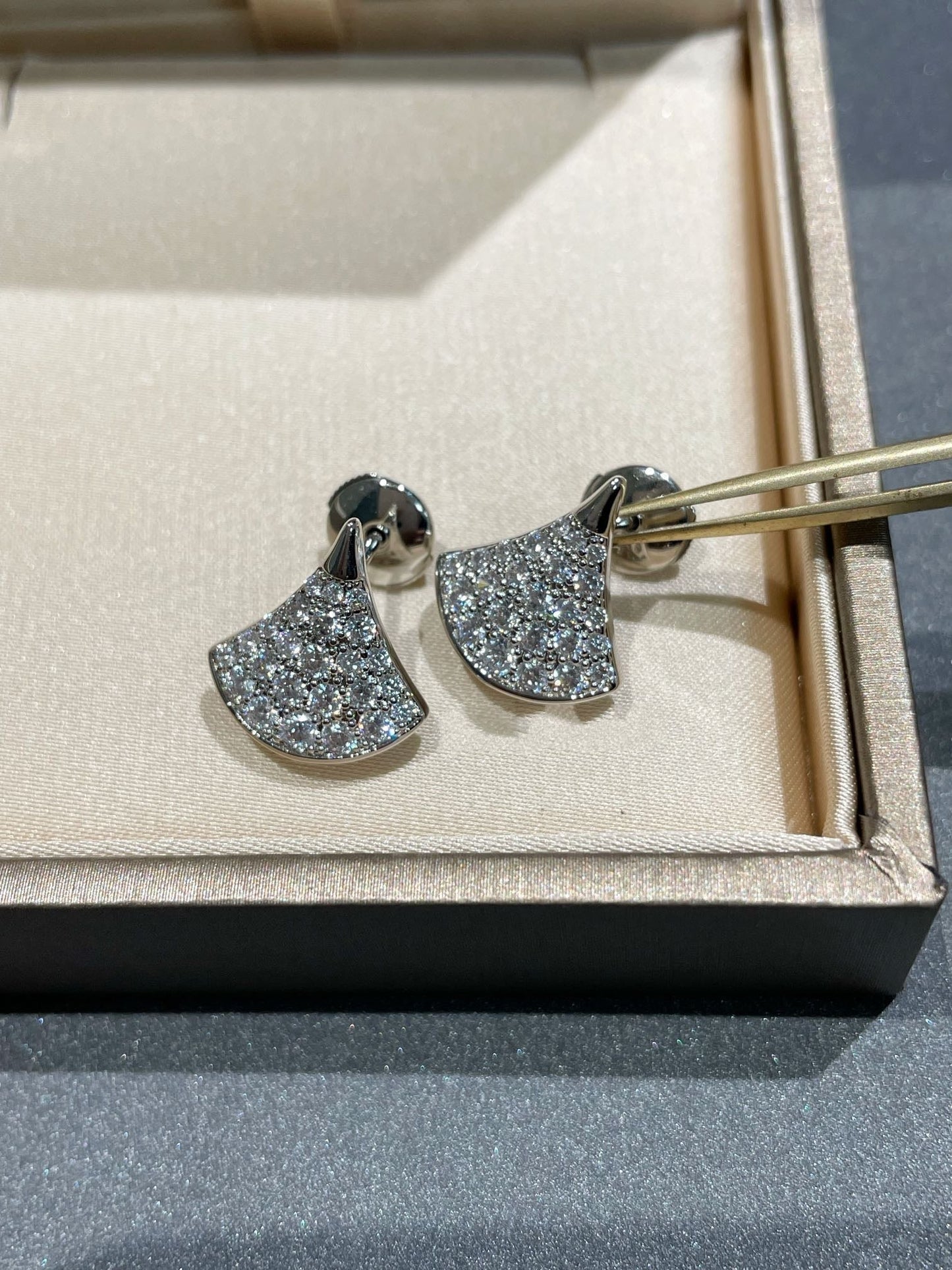[✨ROSE✨]DREAM STUD EARRINGS DIAMOND