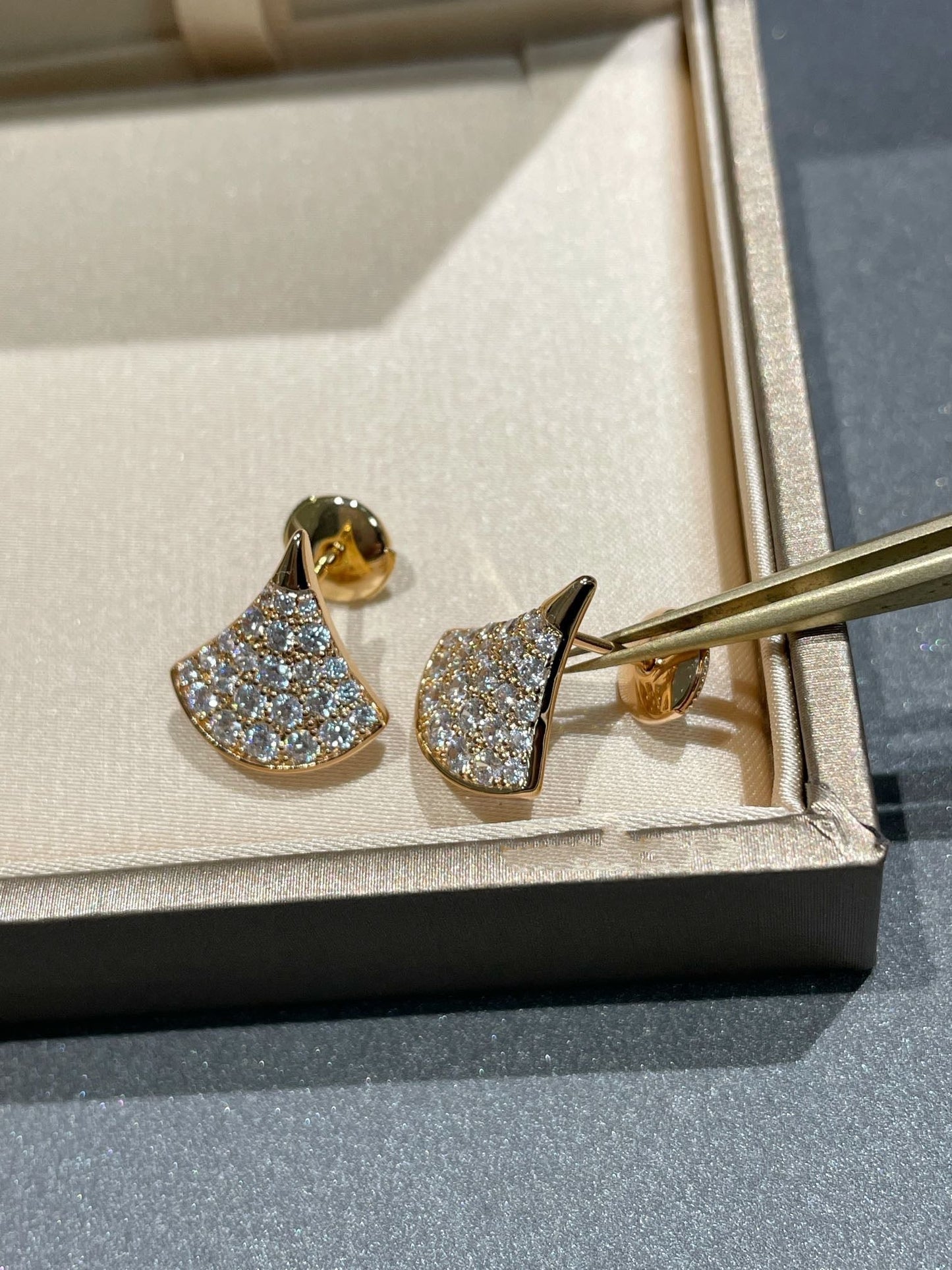 [✨ROSE✨]DREAM STUD EARRINGS DIAMOND