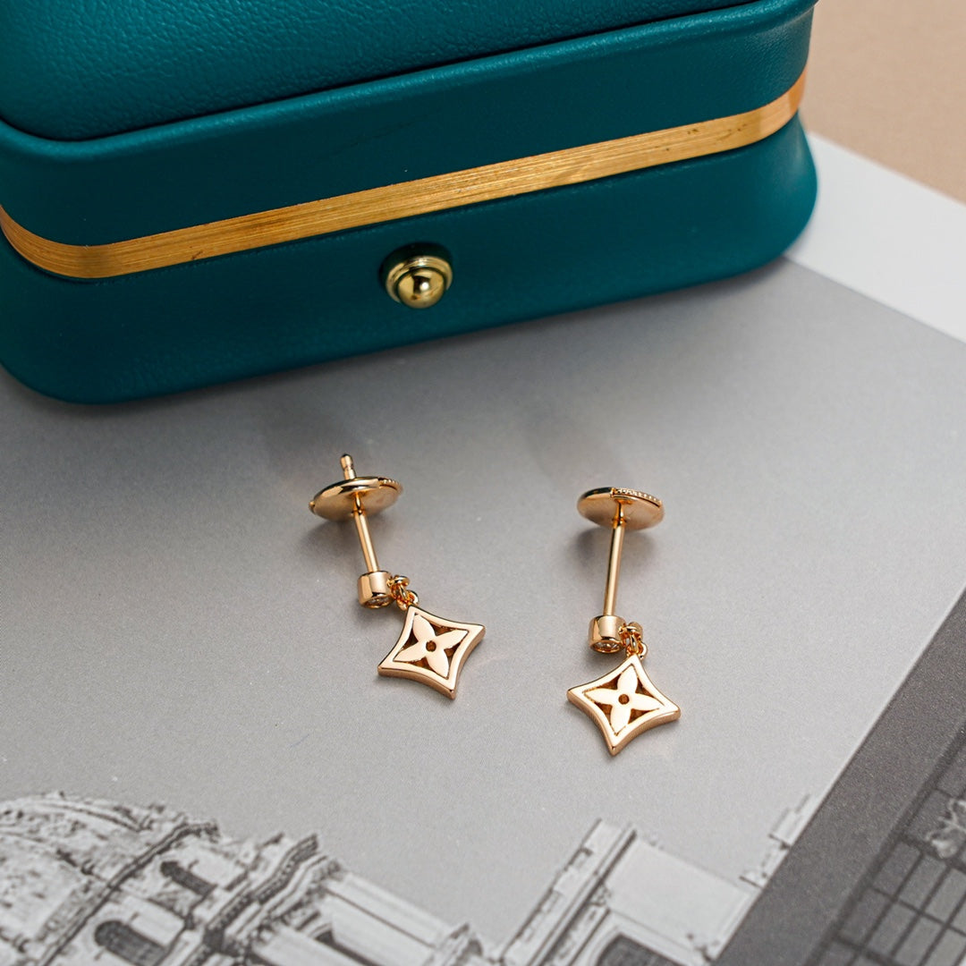 [✨ROSE✨]STAR EARRINGS GOLD