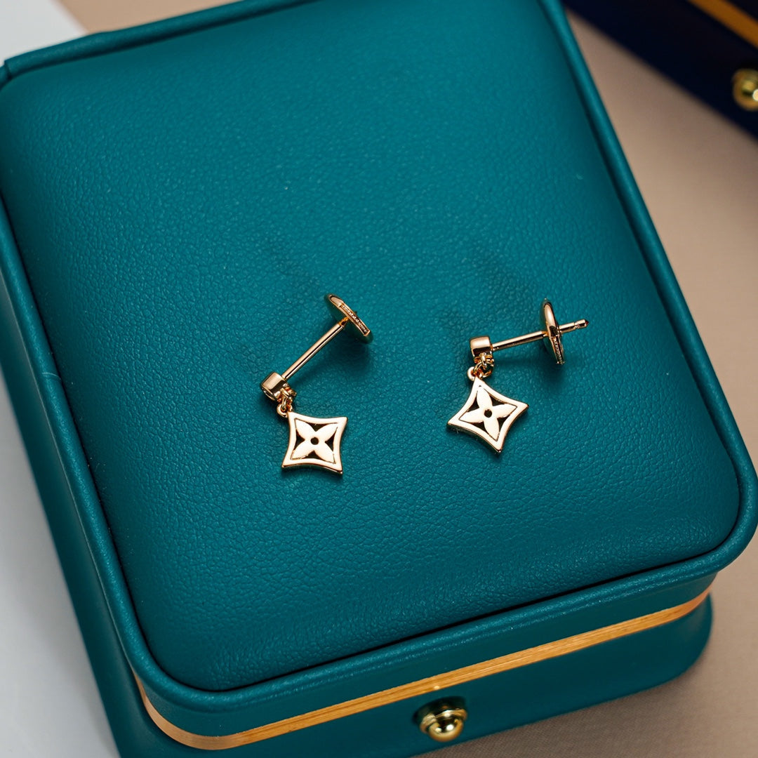 [✨ROSE✨]STAR EARRINGS GOLD