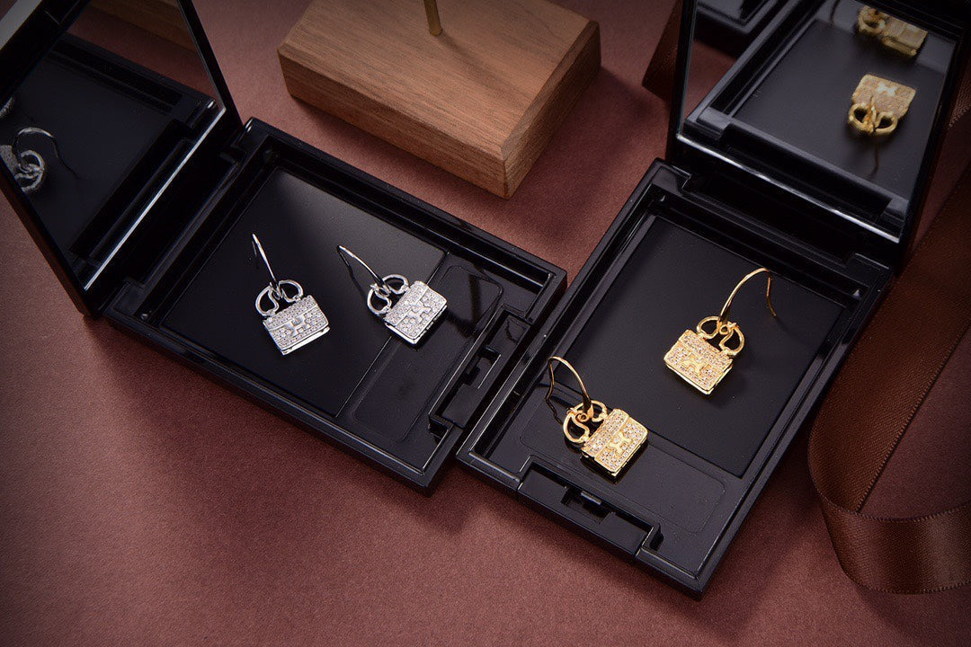 [✨ROSE✨]KELLY DIAMOND EARRINGS