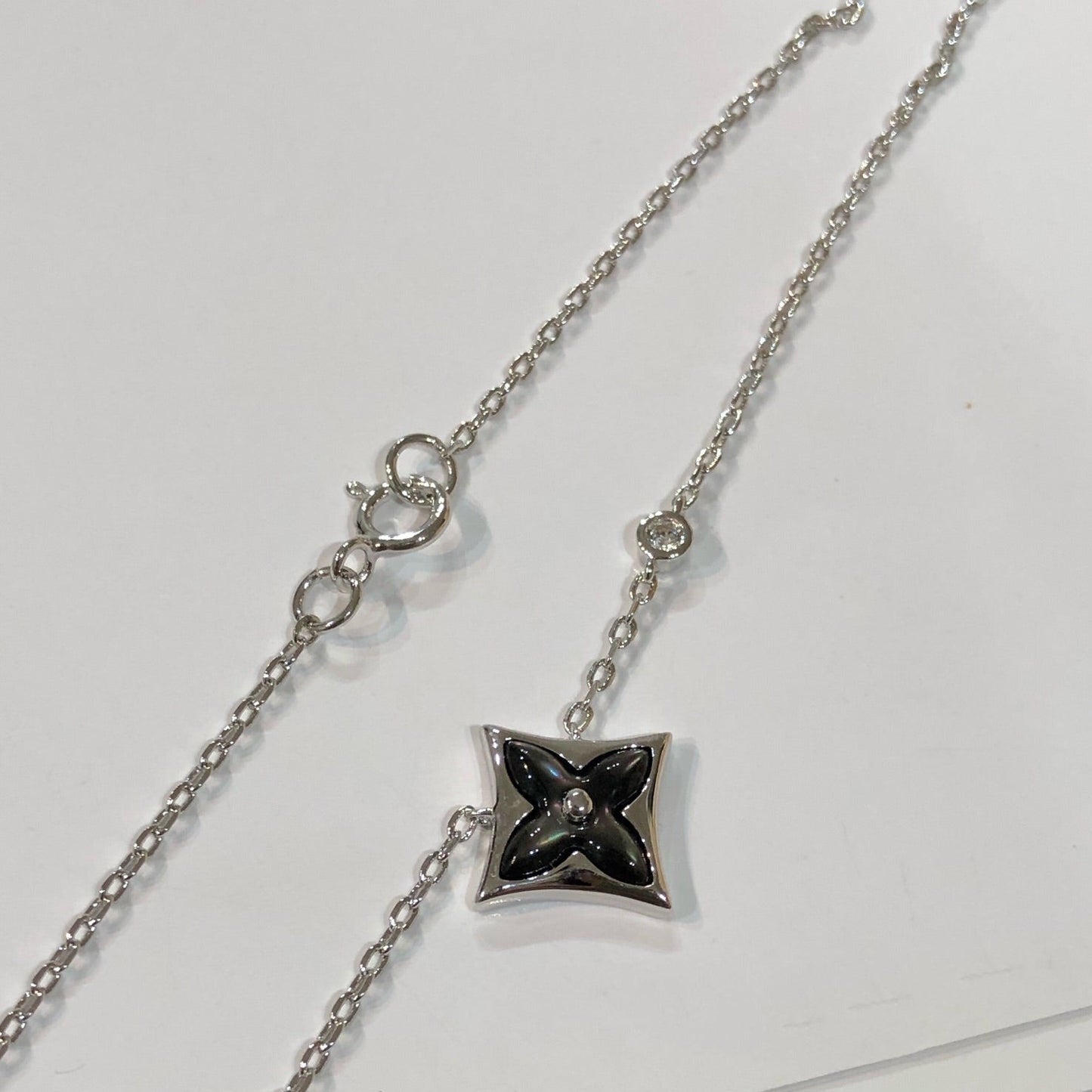 [✨ROSE✨]STAR BLACK MOP NECKLACE