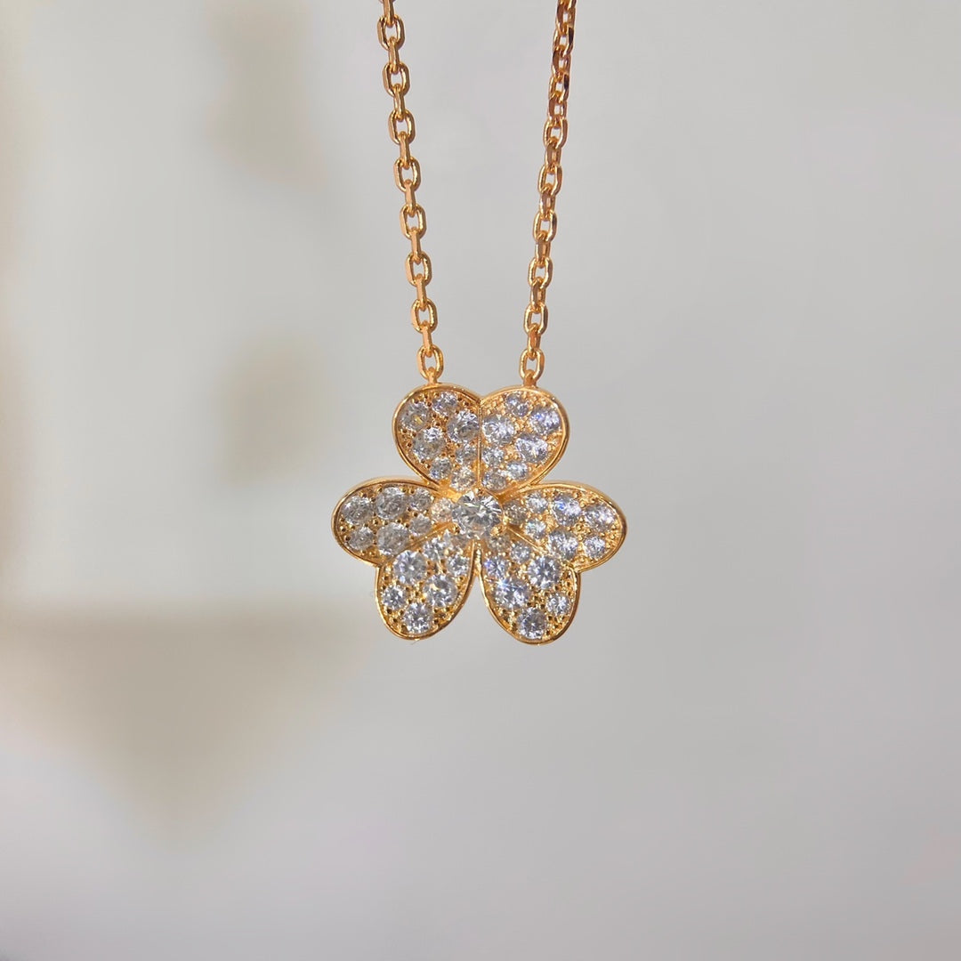 [✨ROSE✨]FLOWER DIAMOND NECKLACE