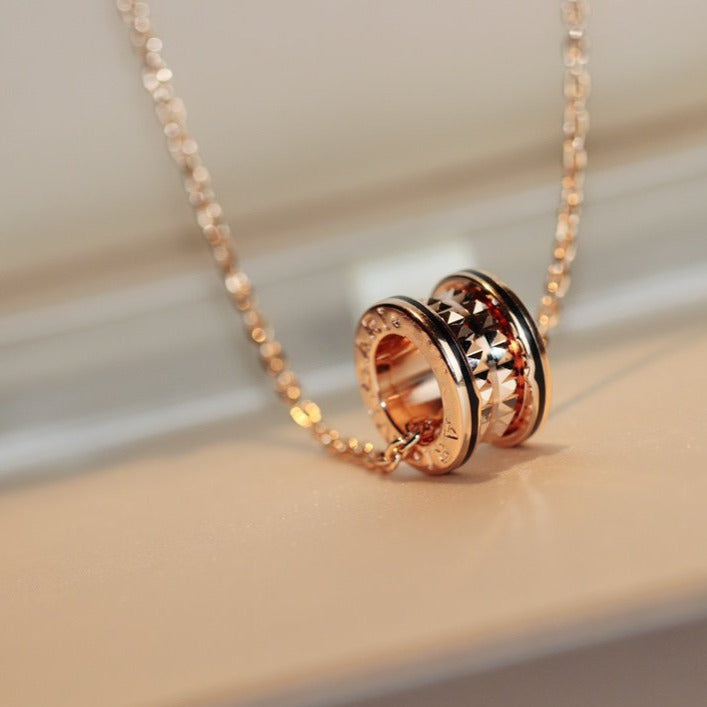[✨ROSE✨]ZERO 1 ROCK PEDANT PINK GOLD BLACK NECKLACE