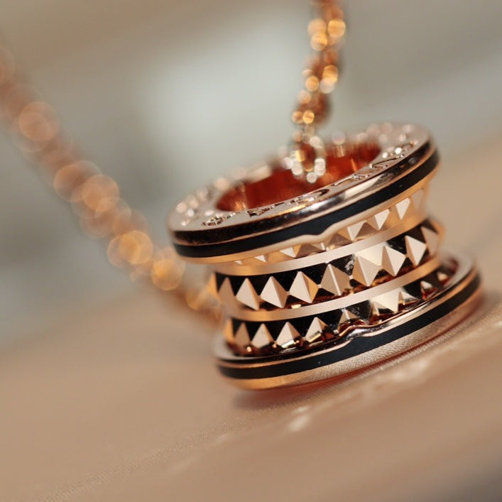 [✨ROSE✨]ZERO 1 ROCK PEDANT PINK GOLD BLACK NECKLACE