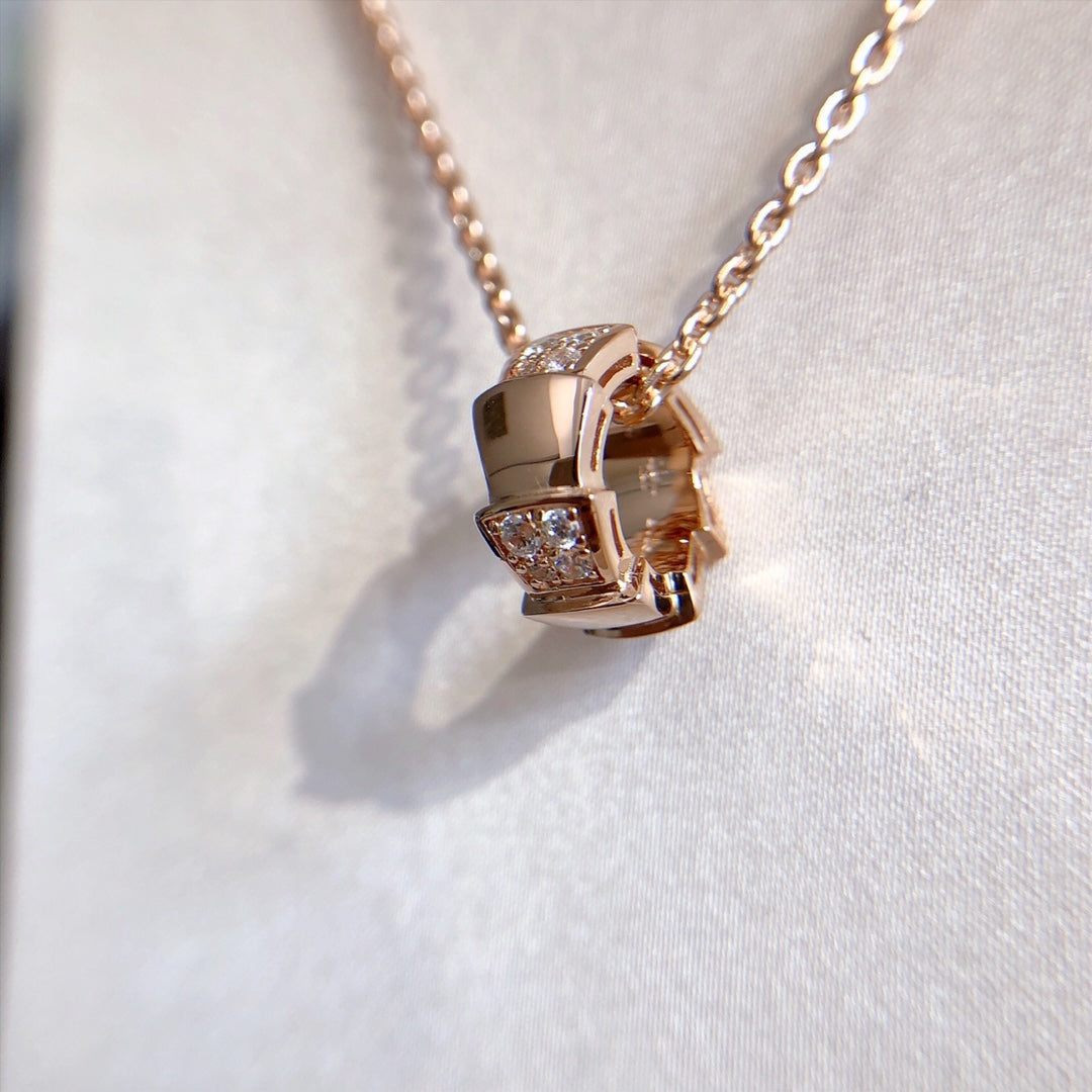[✨ROSE✨]SERPENTI PEDANT DIAMOND PINK GOLD NECKLACE