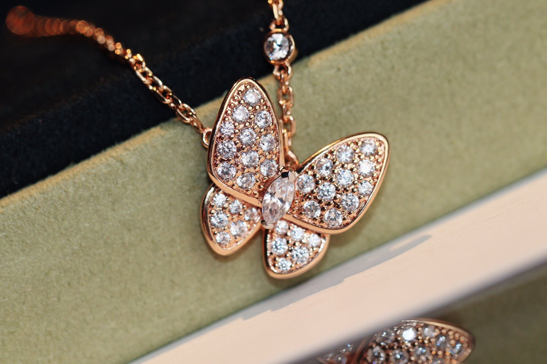 [✨ROSE✨]BUTTERFLY DIAMOND NECKLACE
