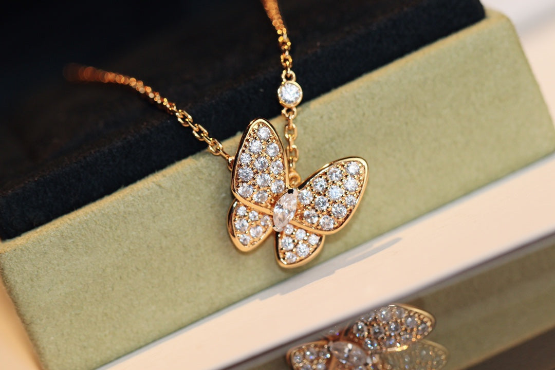 [✨ROSE✨]BUTTERFLY DIAMOND NECKLACE