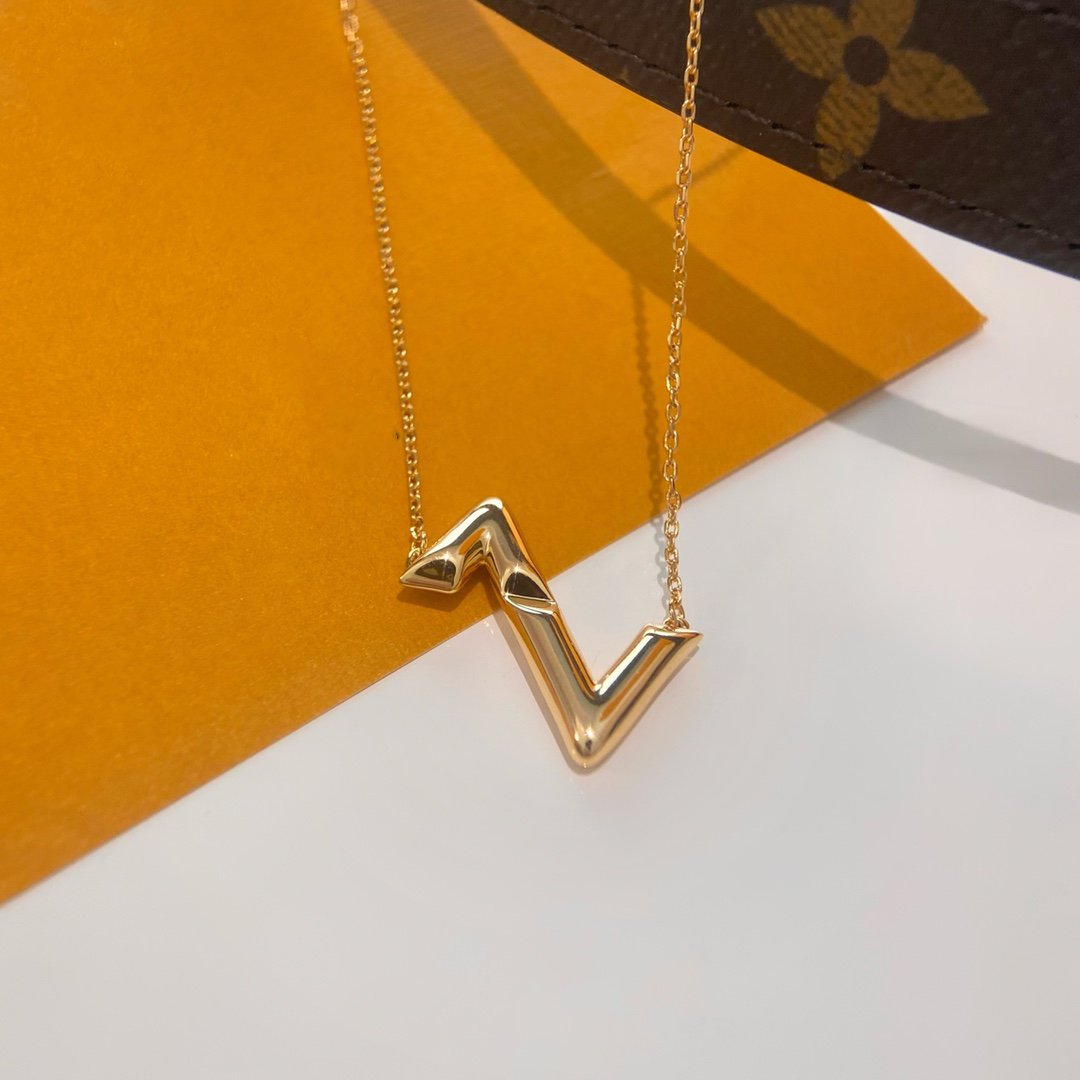 [✨ROSE✨]VOLTE UPSIDE DOWN NECKLACE