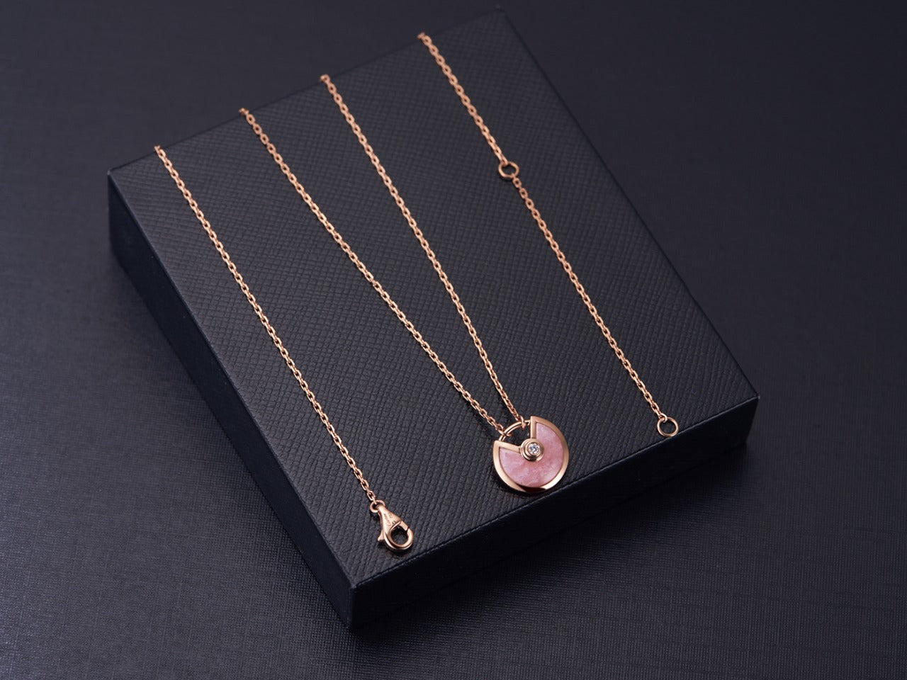 [✨ROSE✨]AMULETTE ROSE GOLD PINK MOP NECKLACE