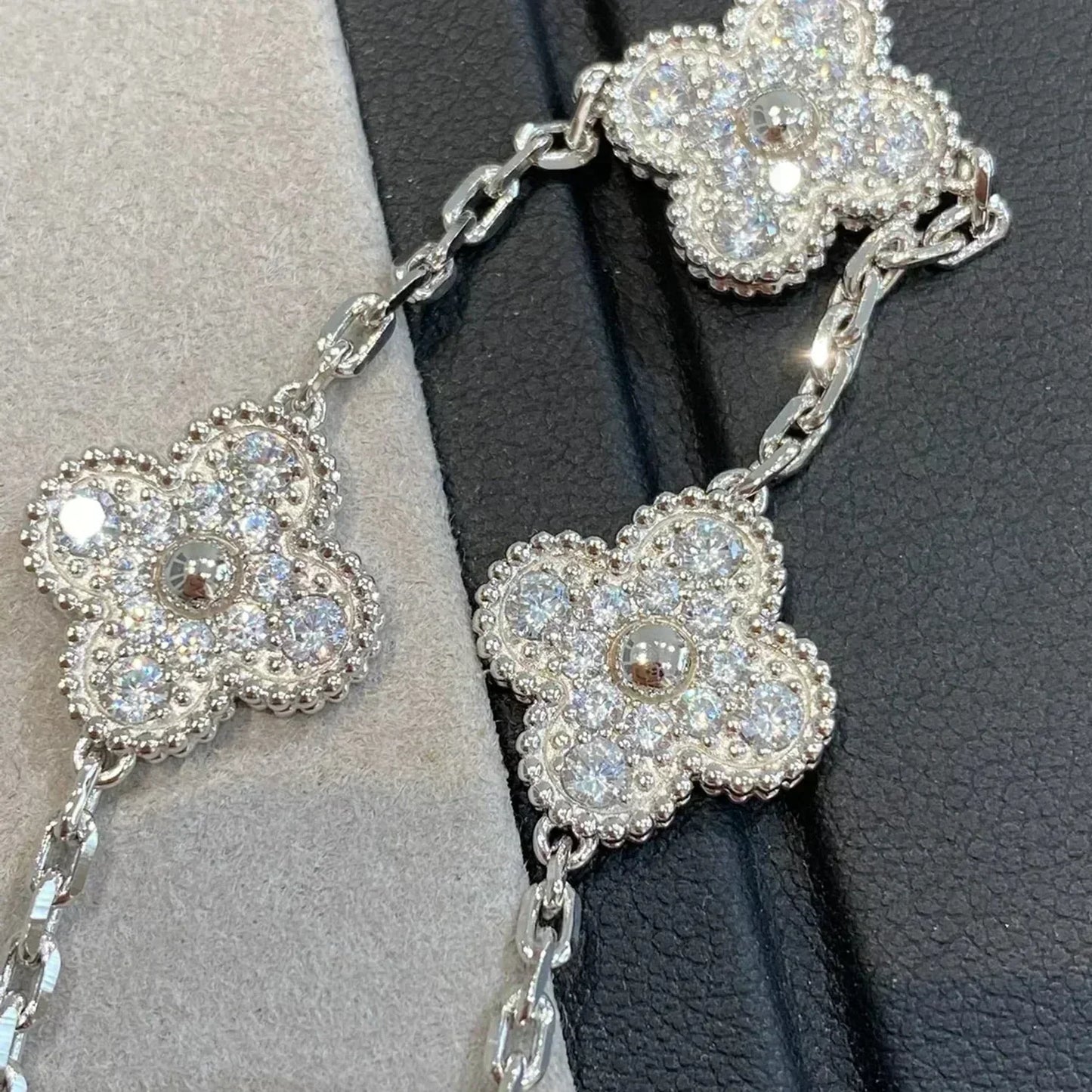 [✨ROSE✨]CLOVER 5 MOTIFS  DIAMOND BRACELET SILVER