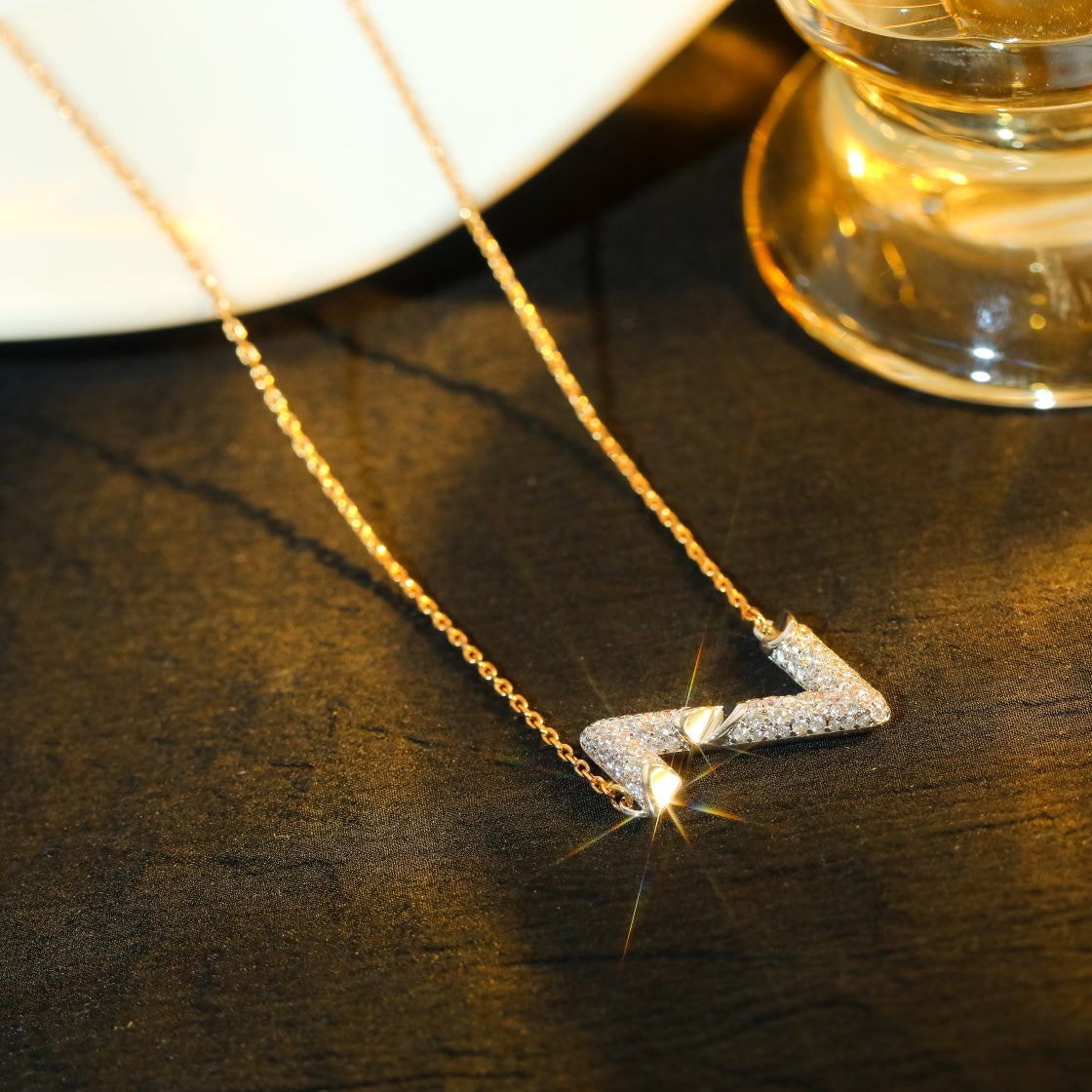 [✨ROSE✨]VOLT SILVER DIAMOND PEDANT NECKLACE