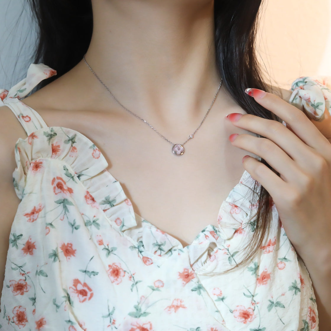 [✨ROSE✨]SUN PEDANT PINK GOLD 1 DIAMOND NECKLACE