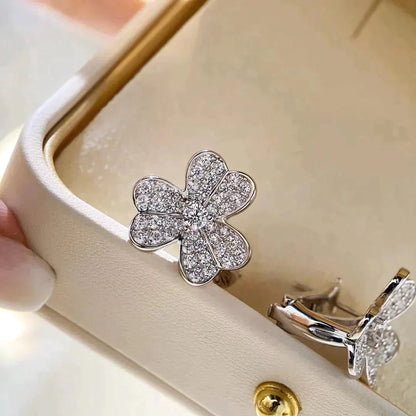 [✨ROSE✨]CLOVER COMOS DIAMOND EARRINGS SILVER