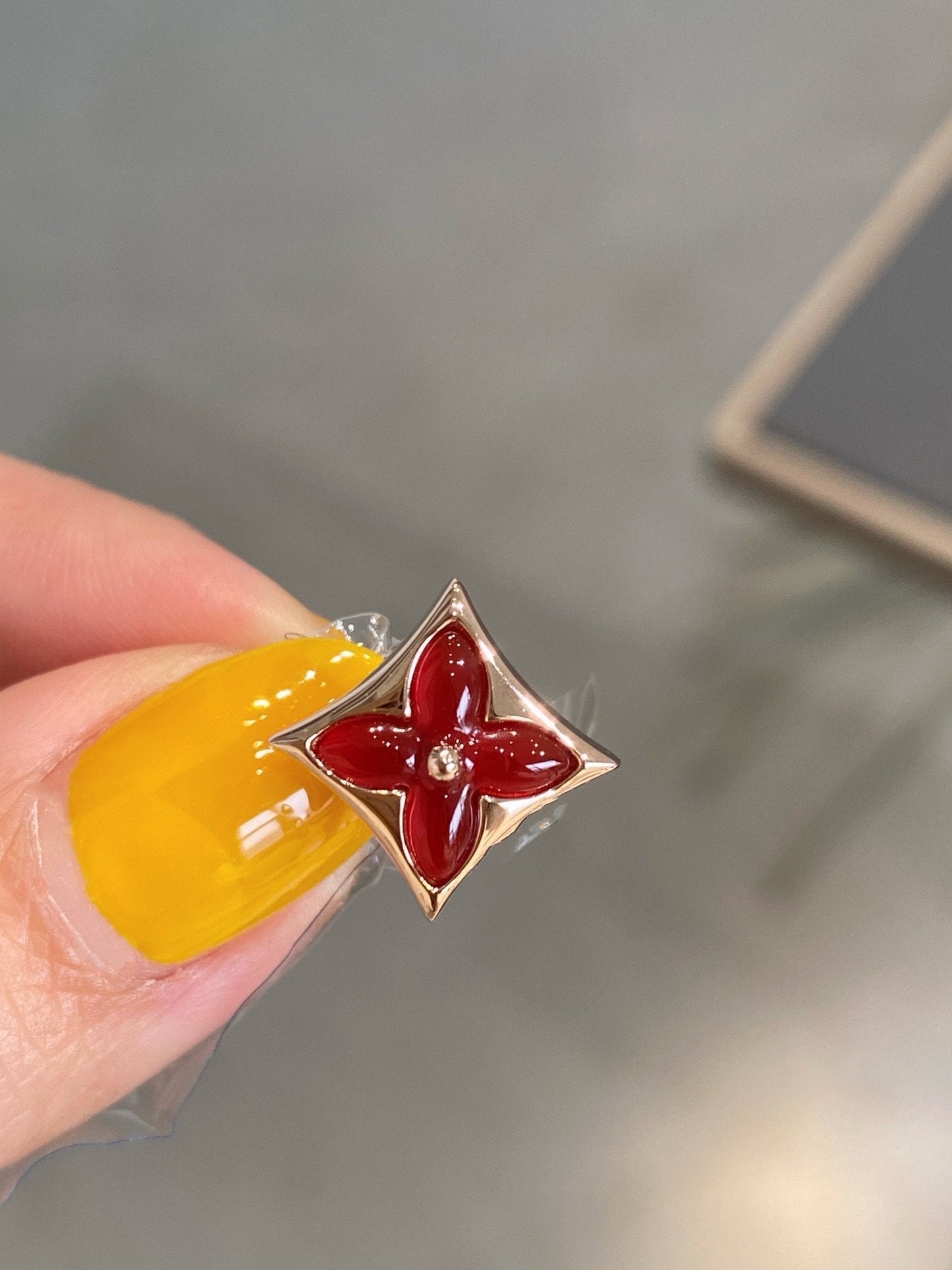 [✨ROSE✨]STAR AND SUN PINK GOLD CARNELIAN STUD EARRINGS