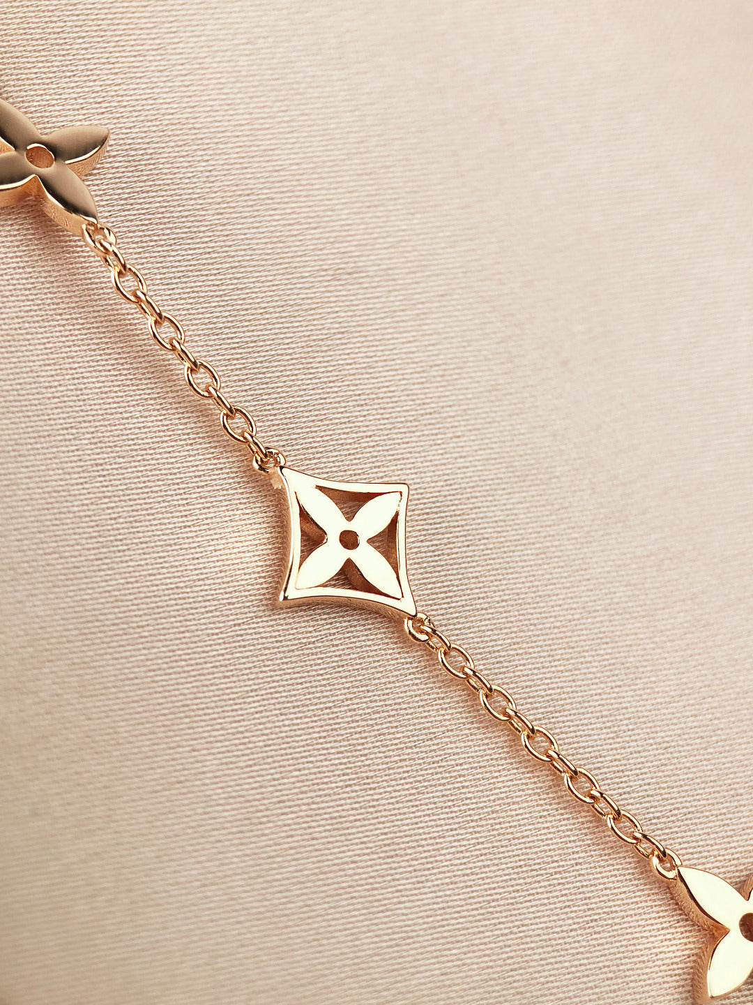 [✨ROSE✨]STAR AND SUN 7 MOTIFS GOLD BRACELET