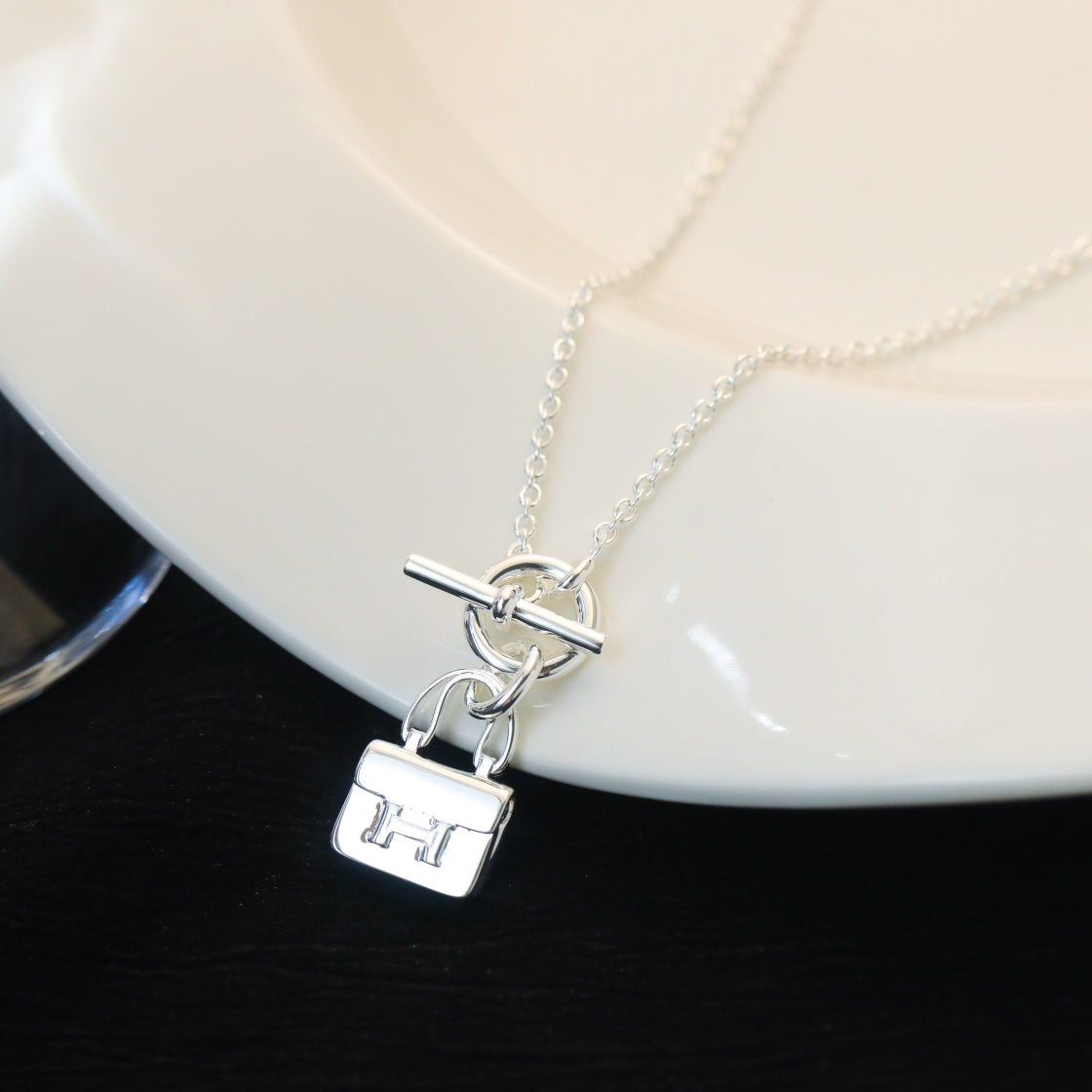 [✨ROSE✨]POP H PEDANT SILVER NECKLACE