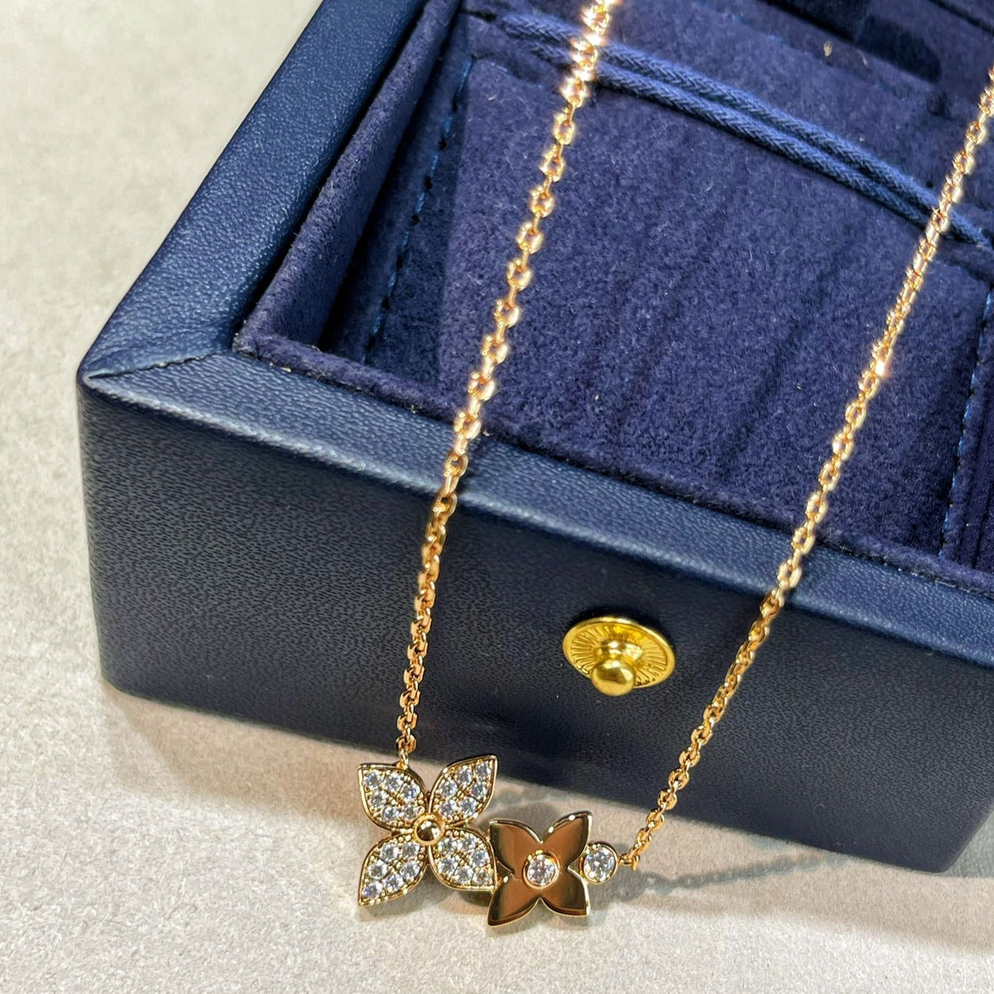 [✨ROSE✨]STAR BLOSSOM NECKLACE PINK GOLD DIAMONDS