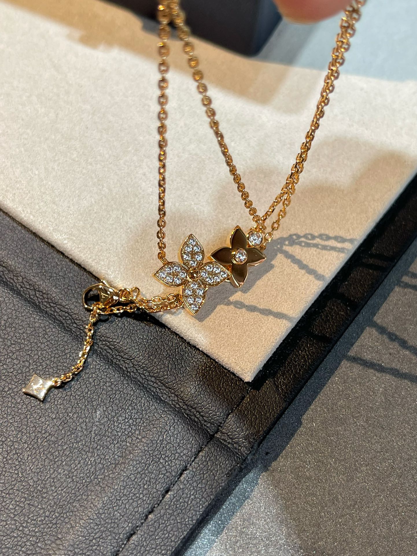[✨ROSE✨]STAR BLOSSOM NECKLACE PINK GOLD DIAMONDS